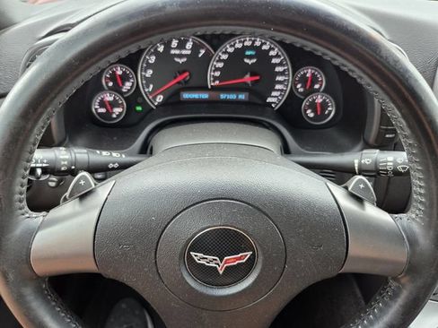 Used 2006 Chevrolet Corvette Convertible w/ Preferred Equipment Group RWD image 18