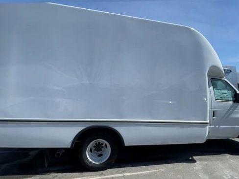 New 2026 Ford E-350 and Econoline 350 Super Duty w/ Power Equipment Group image 9