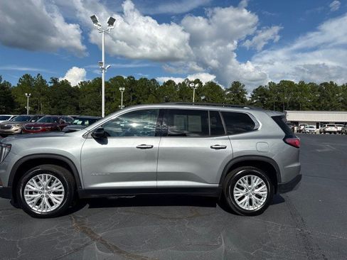 Used 2026 GMC Acadia Elevation w/ Elevation Premium Package FWD image 6