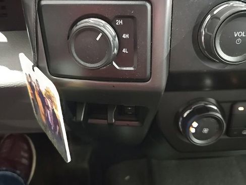 Used 2019 Ford F250 XLT AWD/4WD image 10