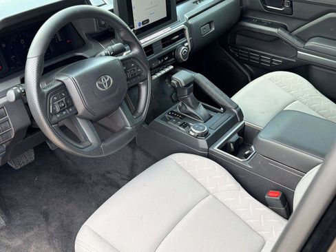 Used 2025 Toyota Tacoma SR5 AWD/4WD image 4