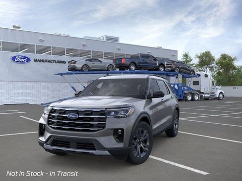 New 2026 Ford Explorer Active image 2