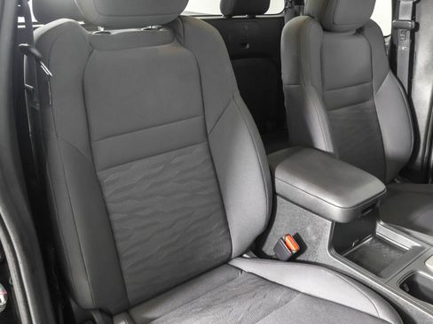 Used 2022 Nissan Frontier S w/ Technology Package image 45