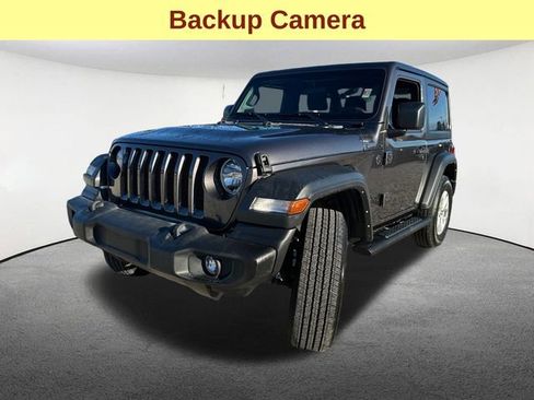 Used 2023 Jeep Wrangler Sport S image 5