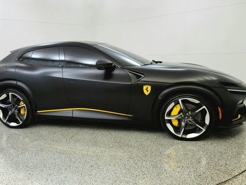 Used 2024 Ferrari Purosangue AWD/4WD image 8