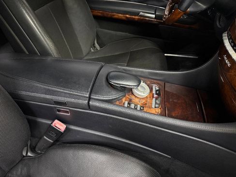 Used 2013 Mercedes-Benz CL 550 4MATIC w/ Sport Pkg image 21