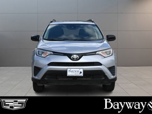 Used 2017 Toyota RAV4 LE image 2