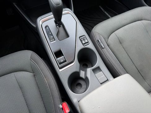 Used 2024 Subaru Crosstrek 2.0i Premium image 16