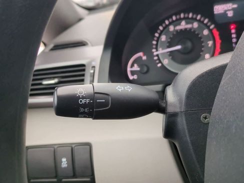 Used 2014 Honda Odyssey LX image 25