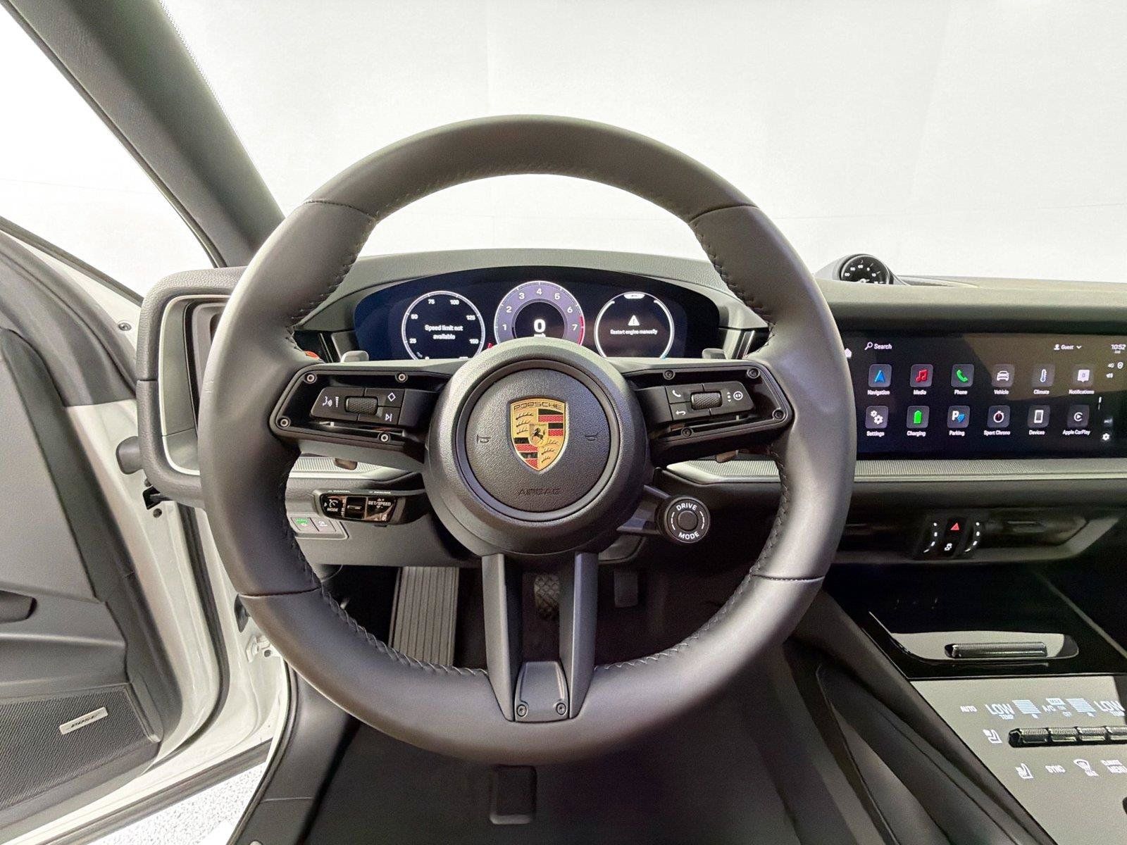 Certified 2025 Porsche Cayenne E-Hybrid AWD/4WD image 20
