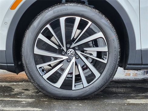 New 2026 Volkswagen ID.4 Pro image 10