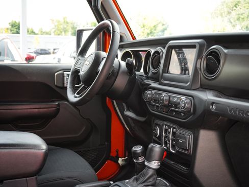Used 2019 Jeep Wrangler Unlimited Sport S AWD/4WD image 31
