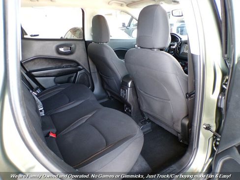 Used 2019 Jeep Compass Sport w/ Tech Group AWD/4WD image 25
