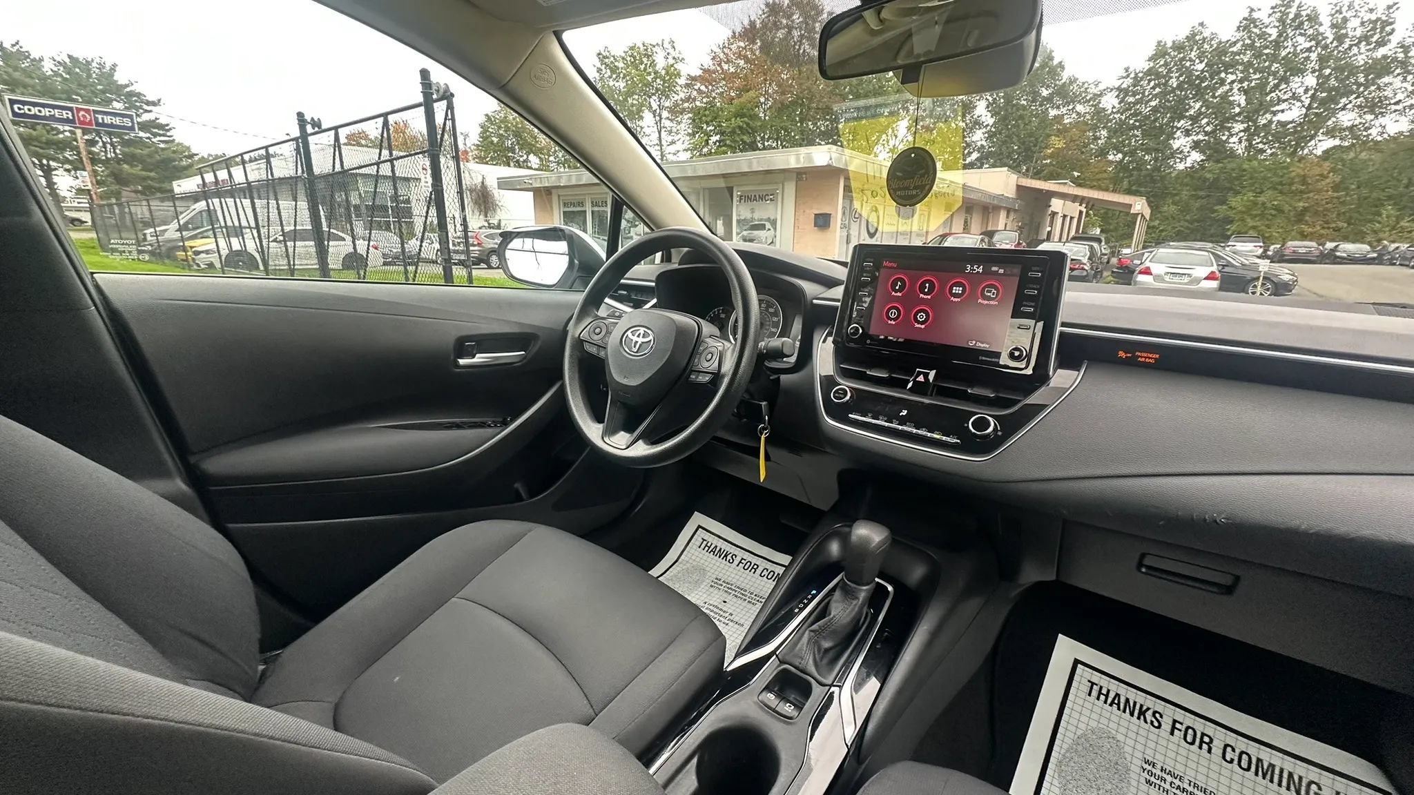 Used 2021 Toyota Corolla LE FWD image 34