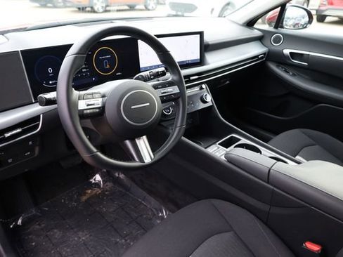 Used 2024 Hyundai Sonata SEL w/ Convenience Package image 11