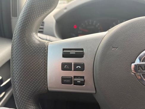 Used 2017 Nissan Frontier SV AWD/4WD image 32