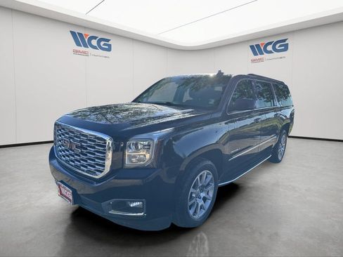 Used 2019 GMC Yukon XL Denali AWD/4WD image 7