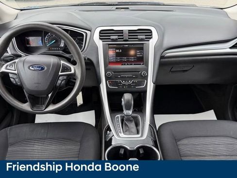 Used 2016 Ford Fusion SE FWD image 34
