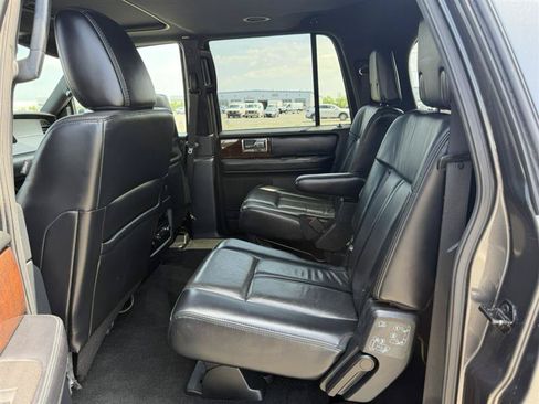 Used 2017 Lincoln Navigator L Select AWD/4WD image 12