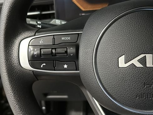Used 2026 Kia K5 LXS FWD image 12