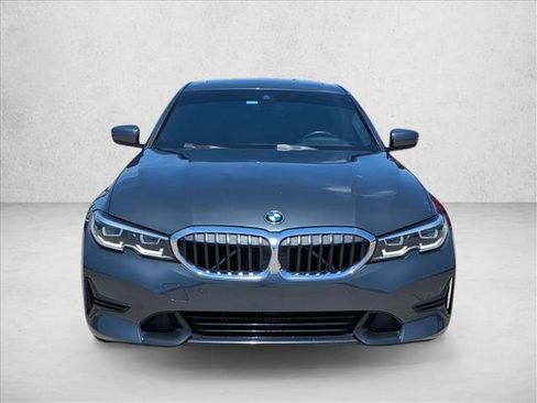 Used 2020 BMW 330i Sedan w/ Convenience Package RWD image 2
