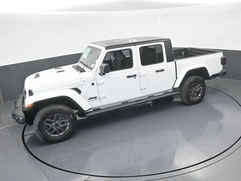New 2026 Jeep Gladiator Sport image 39