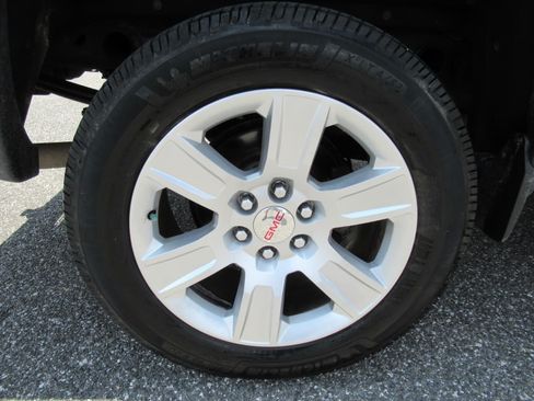 Used 2015 GMC Sierra 1500 SLE w/ SLE Value Package RWD image 8