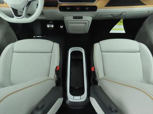 New 2025 Volkswagen ID. Buzz Pro S Plus image 17