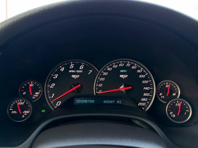 Used 2013 Chevrolet Corvette Coupe RWD image 16