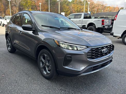 New 2026 Ford Escape ST-Line image 8