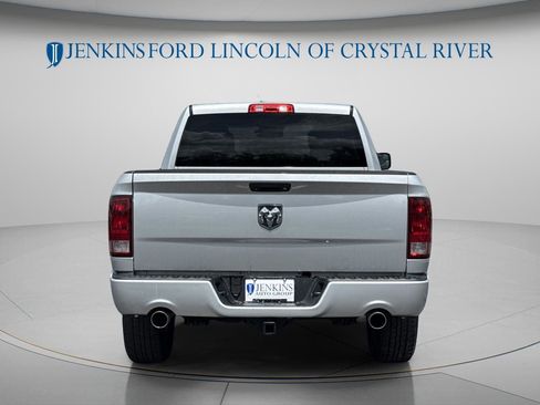 Used 2013 RAM 1500 Express RWD image 5