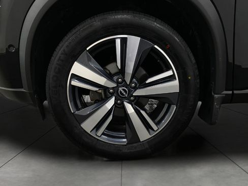 Certified 2023 Nissan Rogue SL w/ SL Premium Package AWD/4WD image 12