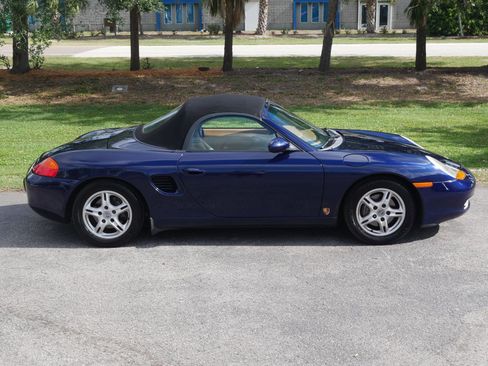 Used 2002 Porsche Boxster RWD image 42