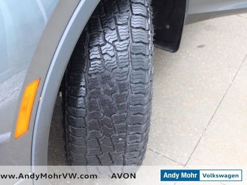 Used 2022 Volkswagen Tiguan SE R-Line image 15