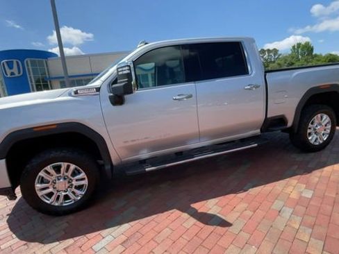 Used 2020 GMC Sierra 2500 Denali w/ Denali Ultimate Package AWD/4WD image 6