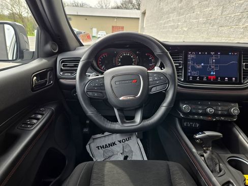 Used 2025 Dodge Durango GT AWD/4WD image 33