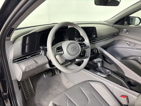 New 2026 Hyundai Elantra Sport FWD image 17