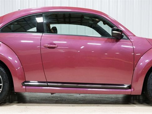 Used 2017 Volkswagen Beetle #PinkBeetle image 9