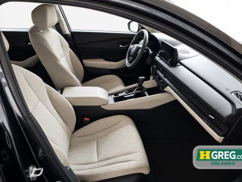 Used 2025 Honda Accord SE image 14