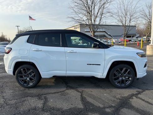 New 2025 Jeep Compass Limited w/ High Altitude Package image 9