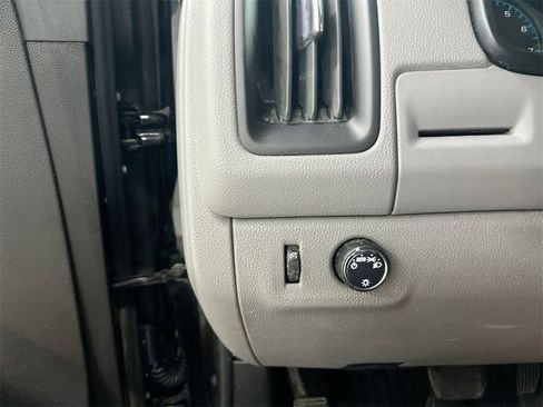 Used 2017 GMC Canyon 2WD Crew Cab w/ Convenience Package image 17