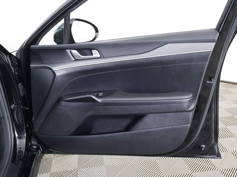 Certified 2025 Kia K5 LXS FWD image 21