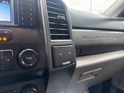 Used 2021 Ford F250 XL image 28