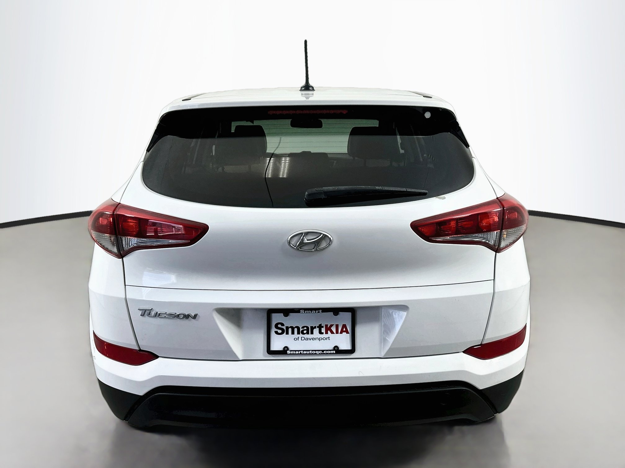 Used 2017 Hyundai Tucson SE w/ Cargo Package FWD image 6