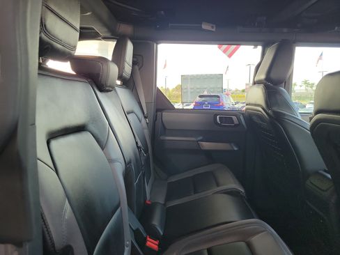 Used 2021 Ford Bronco Black Diamond AWD/4WD image 15