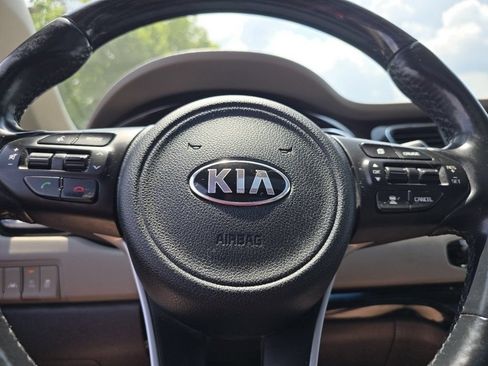 Used 2018 Kia Sedona SX Limited w/ SX Limited Prestige Package FWD image 34