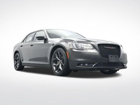 Used 2023 Chrysler 300 S image 28