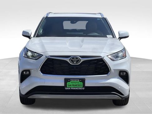 New 2026 Toyota Highlander Platinum AWD/4WD image 5