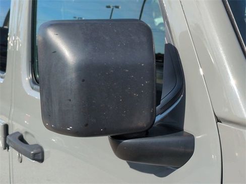 Used 2021 Jeep Wrangler Unlimited Sahara image 12