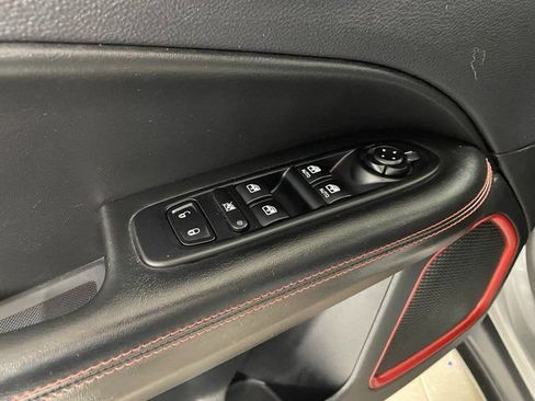 Used 2020 Jeep Compass Trailhawk w/ Cold Weather Group AWD/4WD image 19